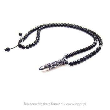 Długie koraliki na szyję z onyksu i stalowej czaszki.