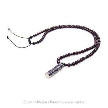 Naszyjnik z kamienia grantu z chińską stalową zawieszką